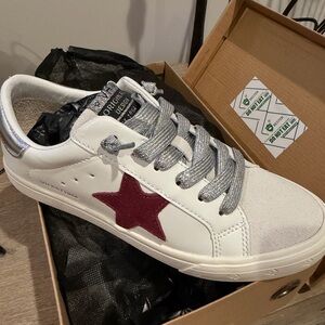 Vintage Havana Grande woman’s White Sneakers with Burgundy Star and Silver Trim